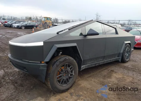 2025 Tesla Cybertruck All-Wheel Drive from USA, damaged, VIN 7G2CEHED7SA067895